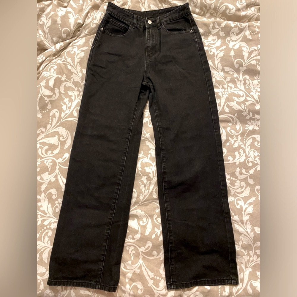 Black High-Waisted Wide Leg Jeans (size us 6, 38)